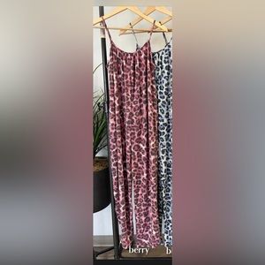 New Jumpsuit cheetah print XL